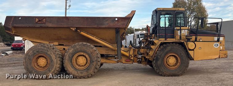image for item FI0026 1999 Caterpillar D250EII articulated haul truck