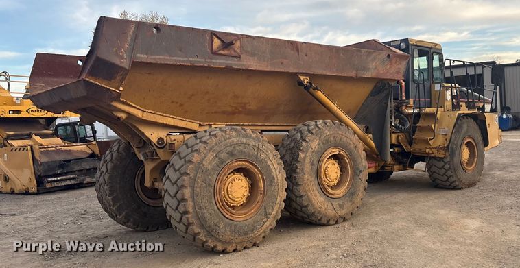 image for item FI0026 1999 Caterpillar D250EII articulated haul truck