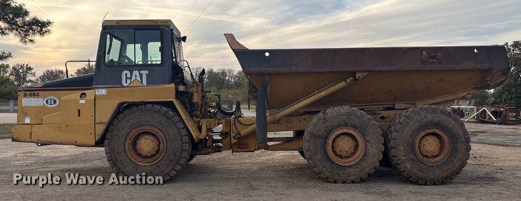 image for item FI0026 1999 Caterpillar D250EII articulated haul truck