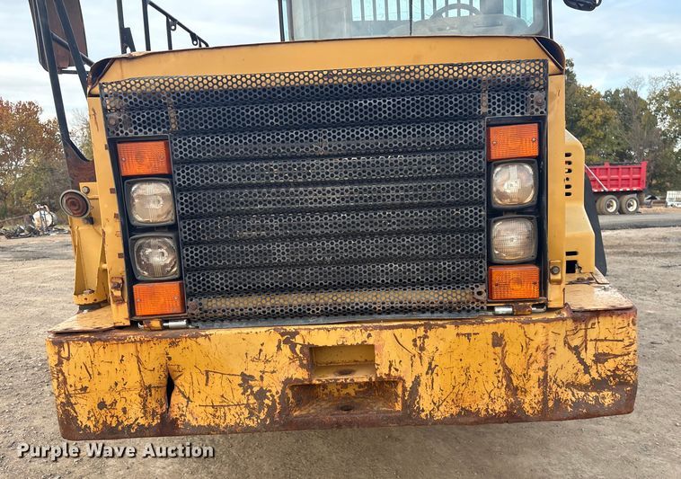 image for item FI0026 1999 Caterpillar D250EII articulated haul truck