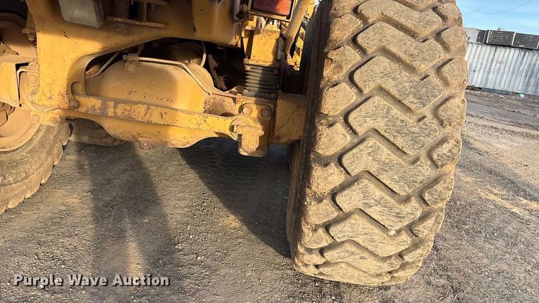 image for item FI0026 1999 Caterpillar D250EII articulated haul truck