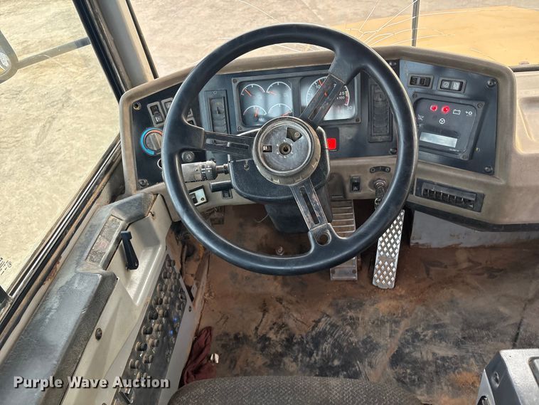 image for item FI0026 1999 Caterpillar D250EII articulated haul truck