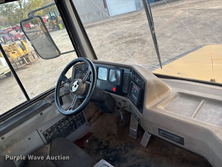 image for item FI0026 1999 Caterpillar D250EII articulated haul truck