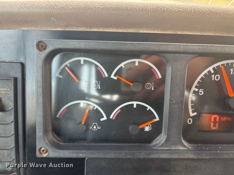 image for item FI0026 1999 Caterpillar D250EII articulated haul truck