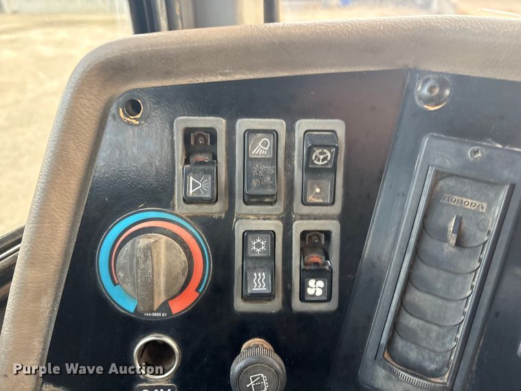 image for item FI0026 1999 Caterpillar D250EII articulated haul truck