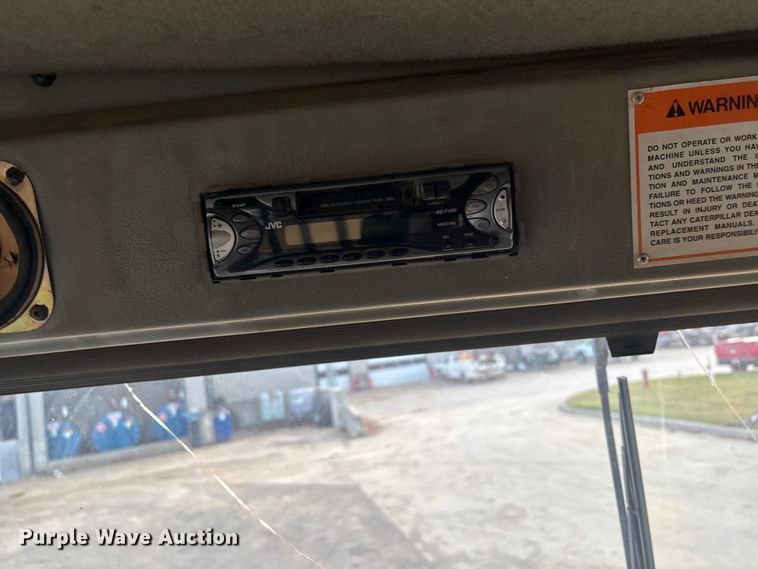 image for item FI0026 1999 Caterpillar D250EII articulated haul truck