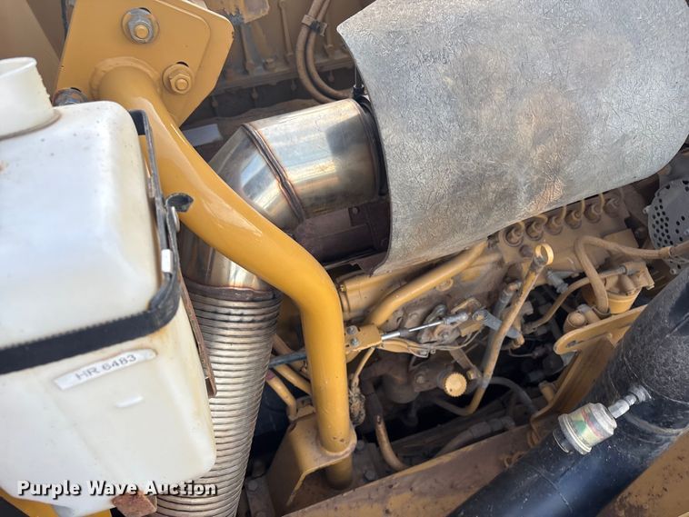 image for item FI0026 1999 Caterpillar D250EII articulated haul truck