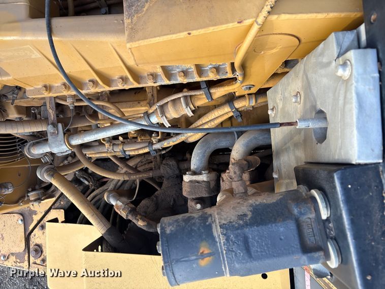 image for item FI0026 1999 Caterpillar D250EII articulated haul truck