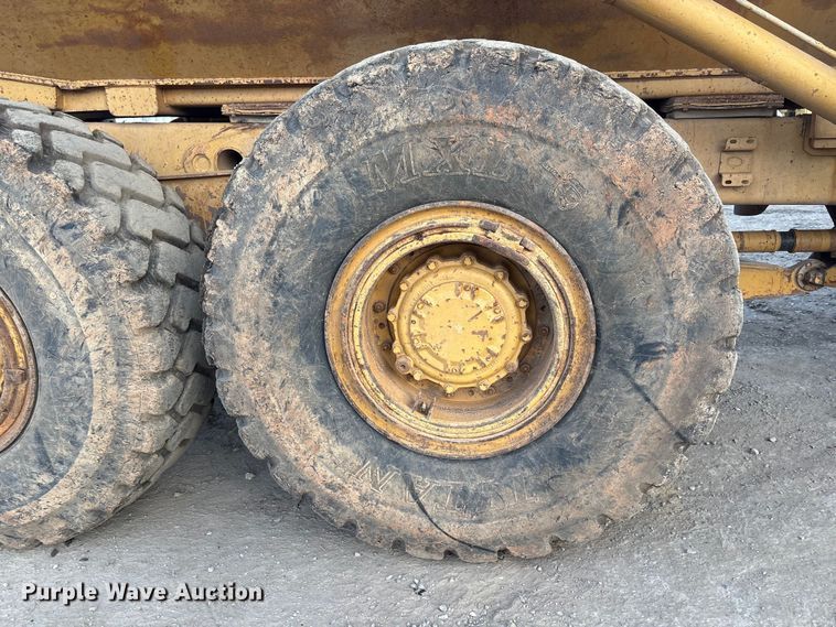 image for item FI0026 1999 Caterpillar D250EII articulated haul truck