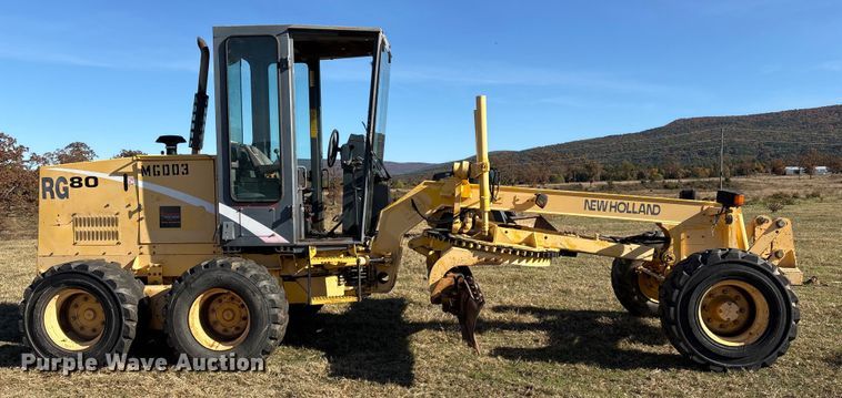 MOTOCONFORMADORA NEW HOLLAND RG80 2002