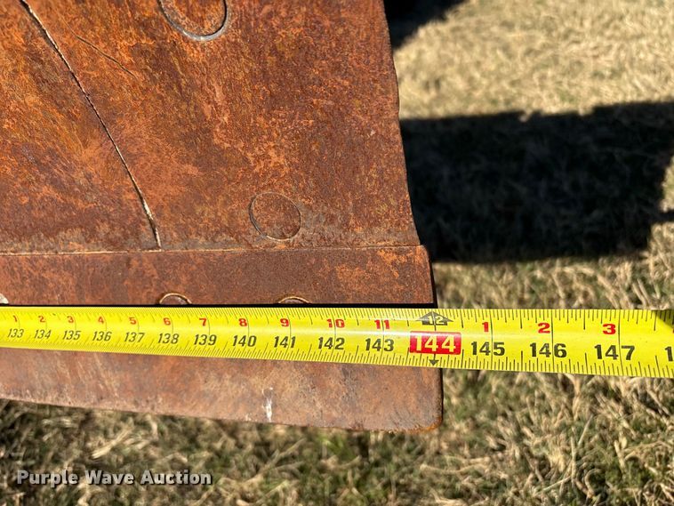 image for item FI0029 2002 New Holland RG80 motor grader