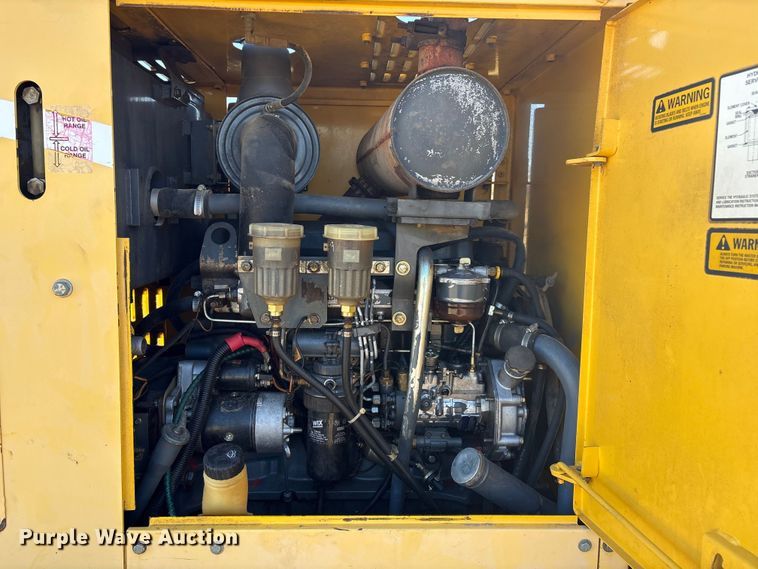 image for item FI0029 2002 New Holland RG80 motor grader