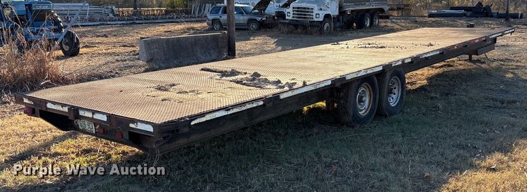 image for item FI0040 1993 Country Road Custom Trailers tilt deck equipment trailer