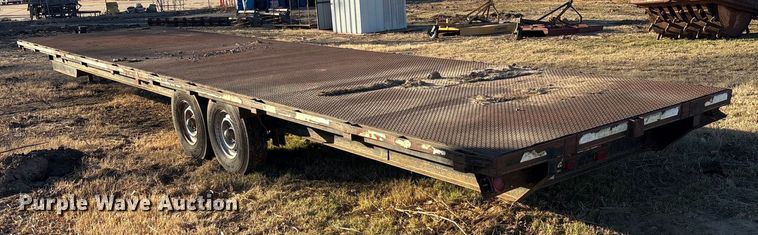 image for item FI0040 1993 Country Road Custom Trailers tilt deck equipment trailer