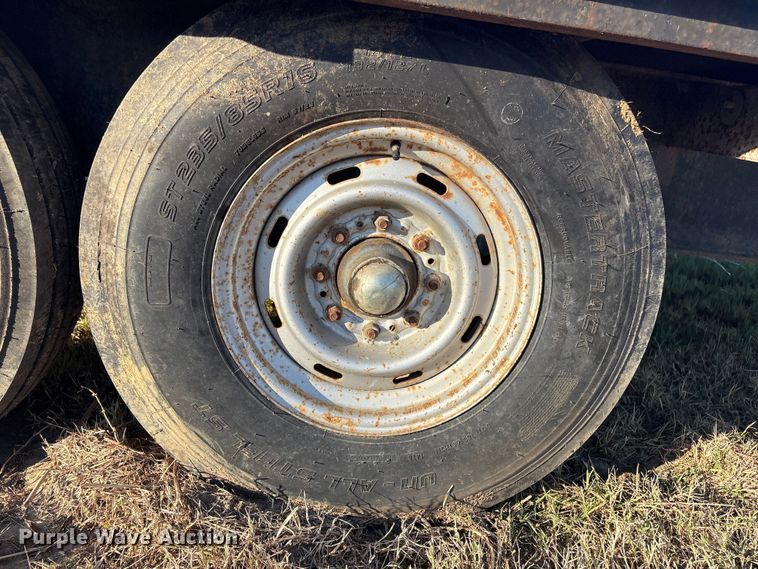 image for item FI0040 1993 Country Road Custom Trailers tilt deck equipment trailer