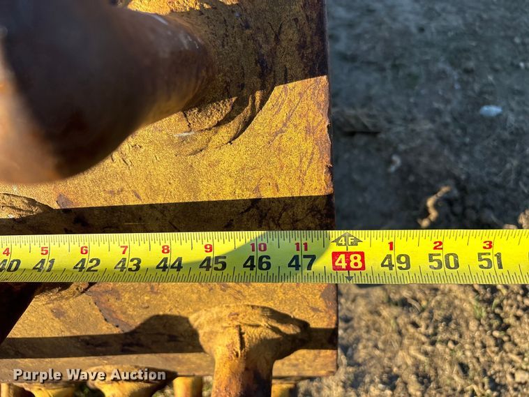 image for item FI0041 Sheepsfoot roller compactor