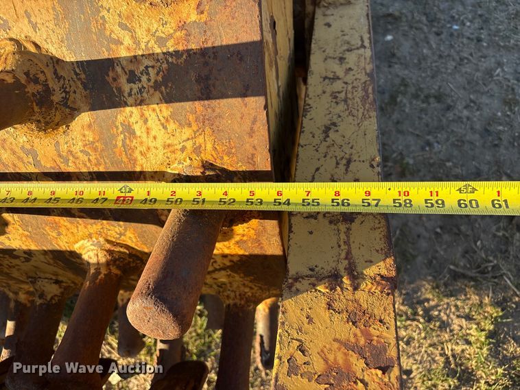 image for item FI0042 Single drum roller compactor