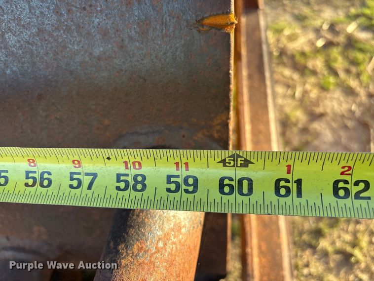 image for item FI0043 Single drum roller compactor