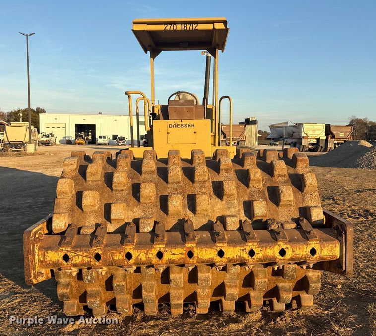 image for item FI0054 1993 Dresser PD784 single drum roller