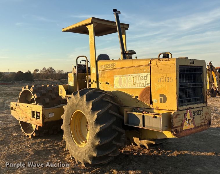 image for item FI0054 1993 Dresser PD784 single drum roller