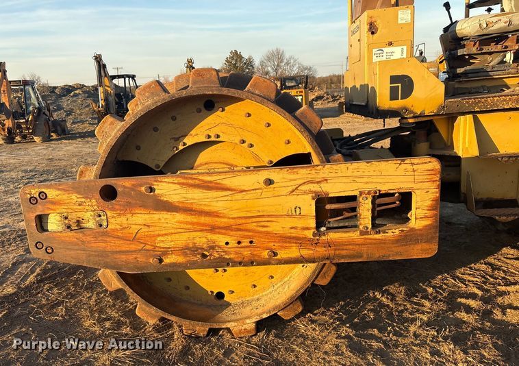 image for item FI0054 1993 Dresser PD784 single drum roller