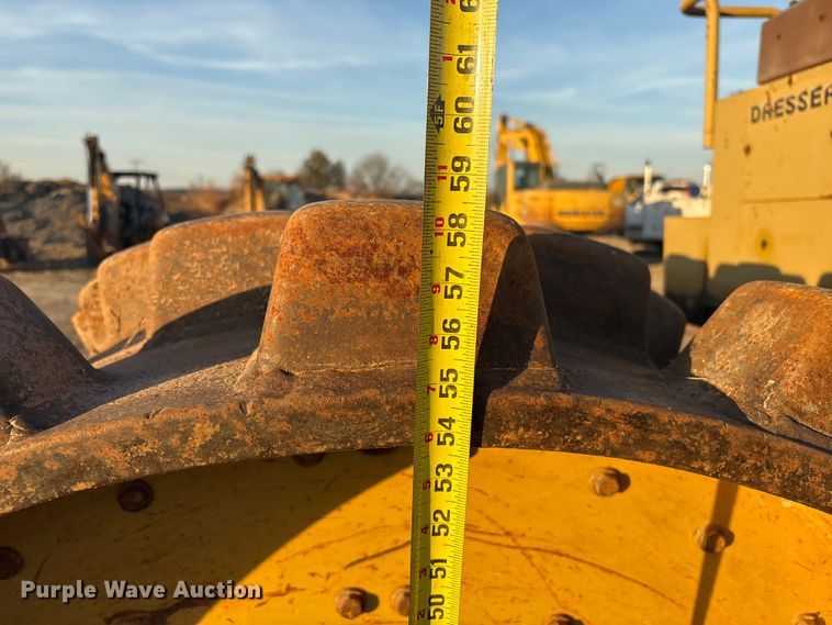 image for item FI0054 1993 Dresser PD784 single drum roller