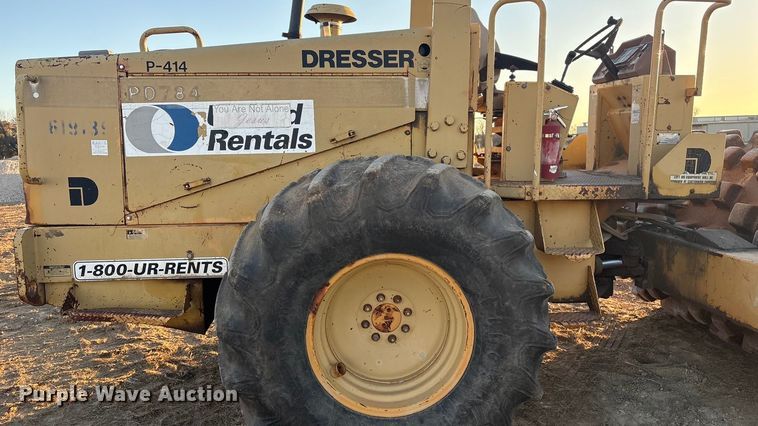 image for item FI0054 1993 Dresser PD784 single drum roller