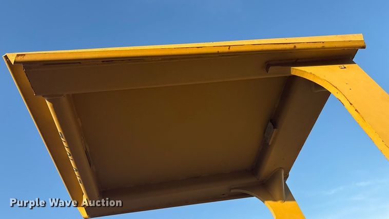 image for item FI0054 1993 Dresser PD784 single drum roller