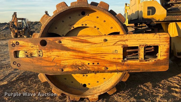 image for item FI0054 1993 Dresser PD784 single drum roller