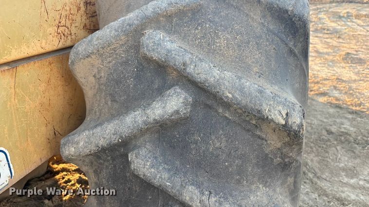 image for item FI0054 1993 Dresser PD784 single drum roller