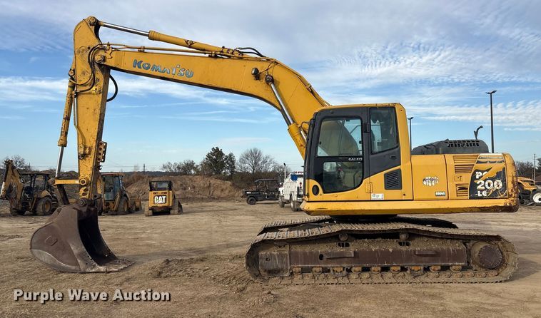 image for item FI0056 2007 Komatsu PC200LC-8 excavator