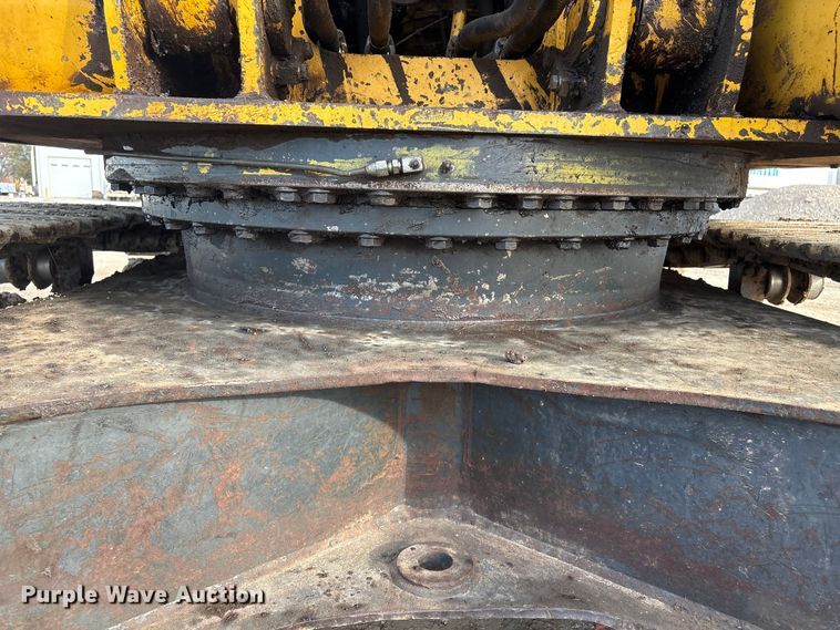 image for item FI0056 2007 Komatsu PC200LC-8 excavator