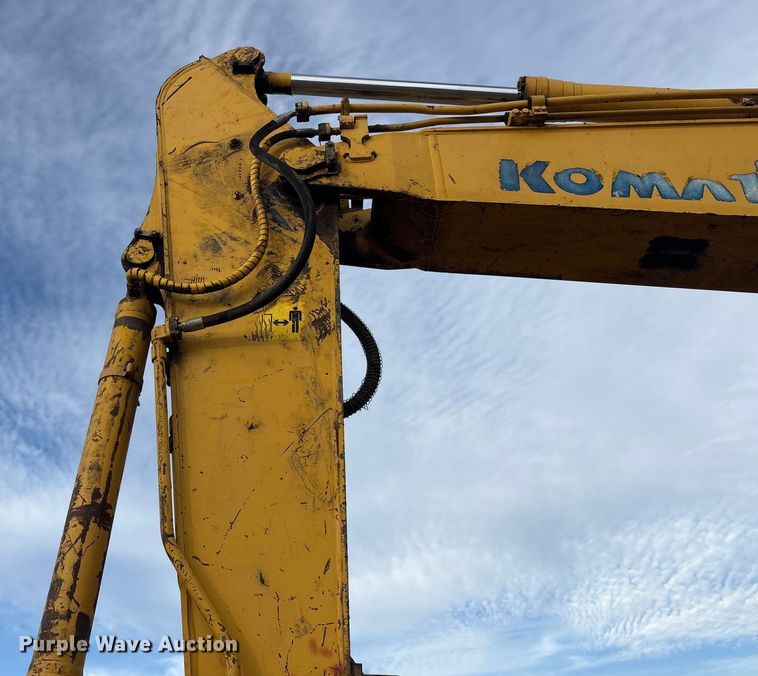 image for item FI0056 2007 Komatsu PC200LC-8 excavator