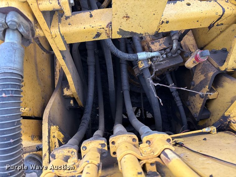 image for item FI0056 2007 Komatsu PC200LC-8 excavator