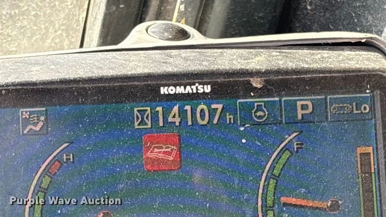 image for item FI0056 2007 Komatsu PC200LC-8 excavator