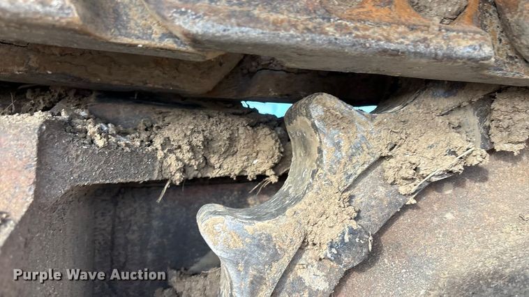 image for item FI0056 2007 Komatsu PC200LC-8 excavator