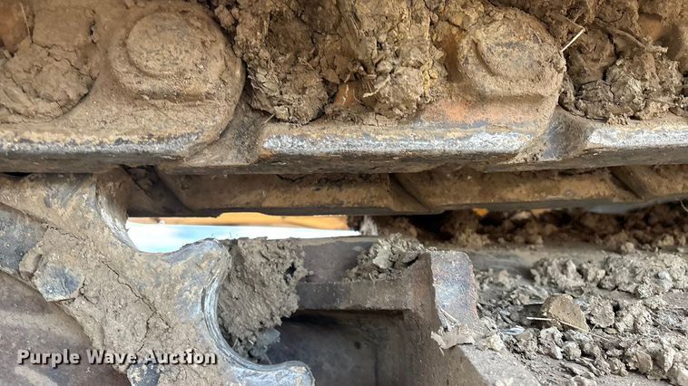 image for item FI0056 2007 Komatsu PC200LC-8 excavator