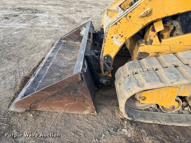 image for item FI0057 2011 Caterpillar 289C tracked skid steer loader