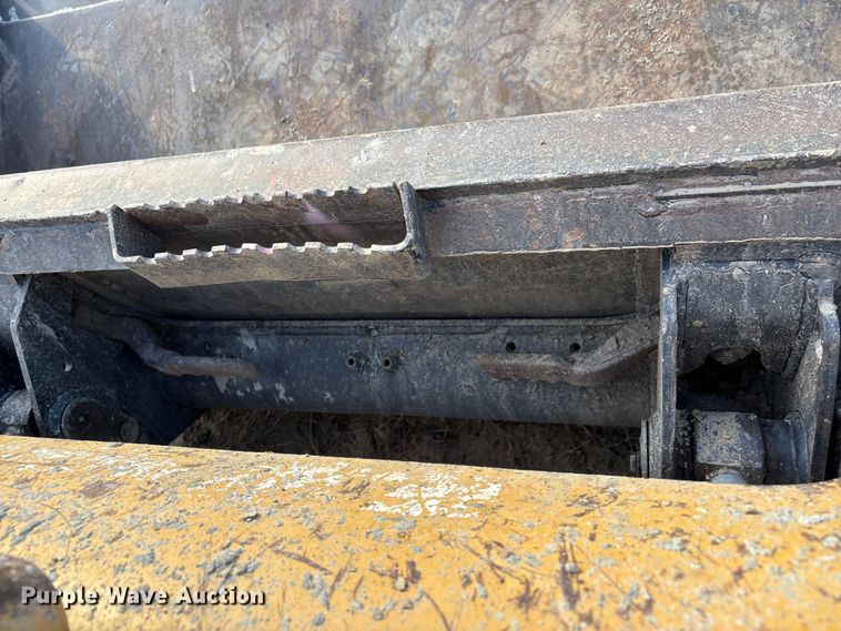 image for item FI0057 2011 Caterpillar 289C tracked skid steer loader