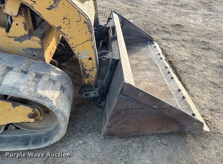 image for item FI0057 2011 Caterpillar 289C tracked skid steer loader
