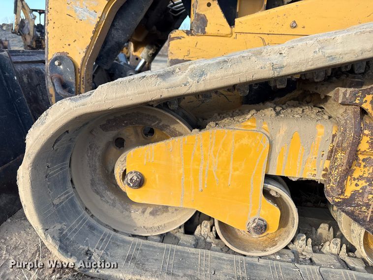 image for item FI0057 2011 Caterpillar 289C tracked skid steer loader