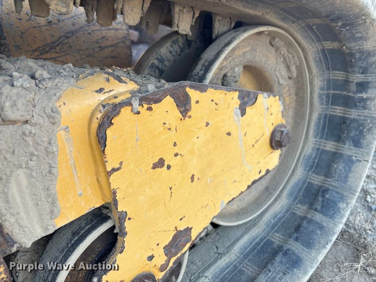 image for item FI0057 2011 Caterpillar 289C tracked skid steer loader