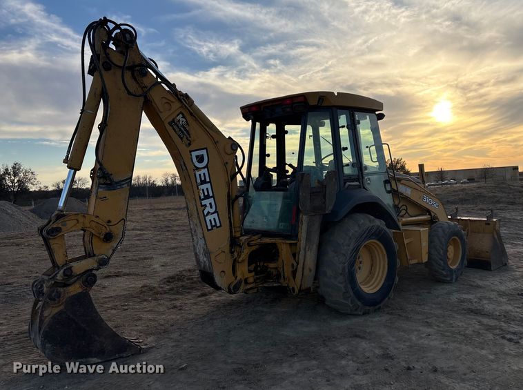 RETROEXCAVADORA 2006 JOHN DEERE 310SG