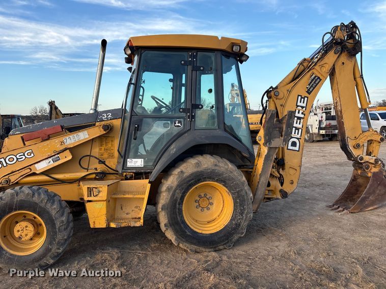 image for item FI0058 2006 John Deere 310SG backhoe