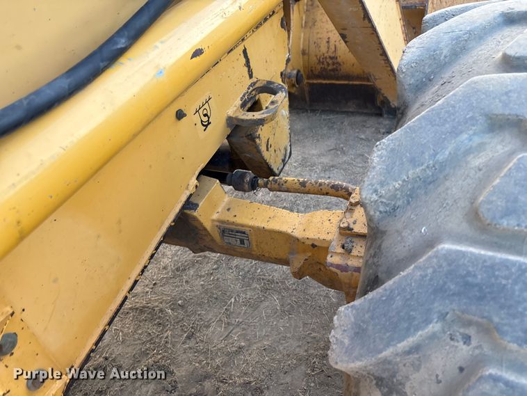 image for item FI0058 2006 John Deere 310SG backhoe