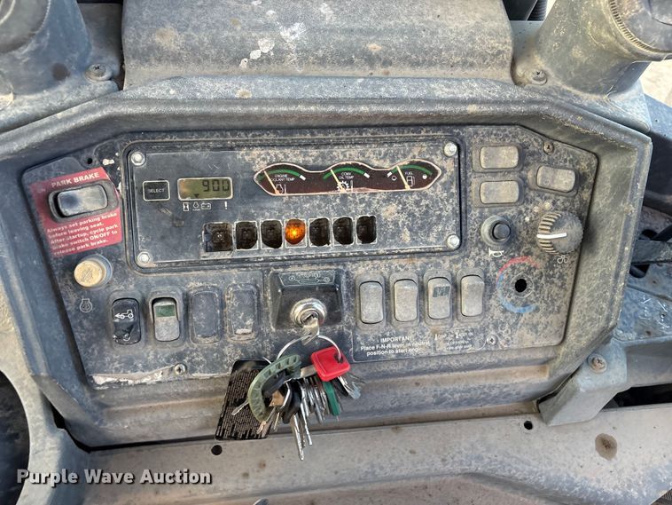 image for item FI0058 2006 John Deere 310SG backhoe