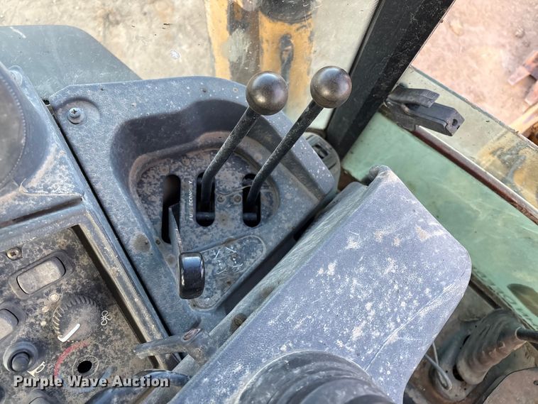 image for item FI0058 2006 John Deere 310SG backhoe