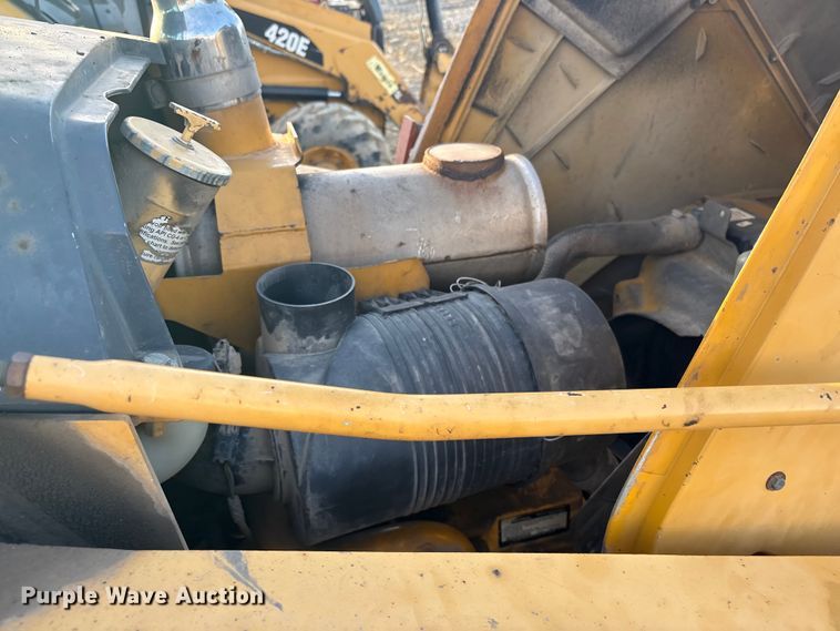 image for item FI0058 2006 John Deere 310SG backhoe