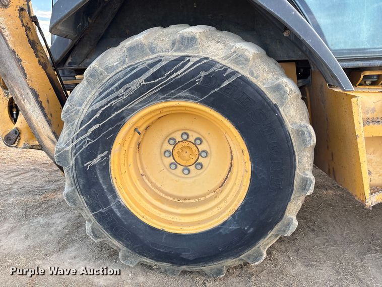 image for item FI0058 2006 John Deere 310SG backhoe