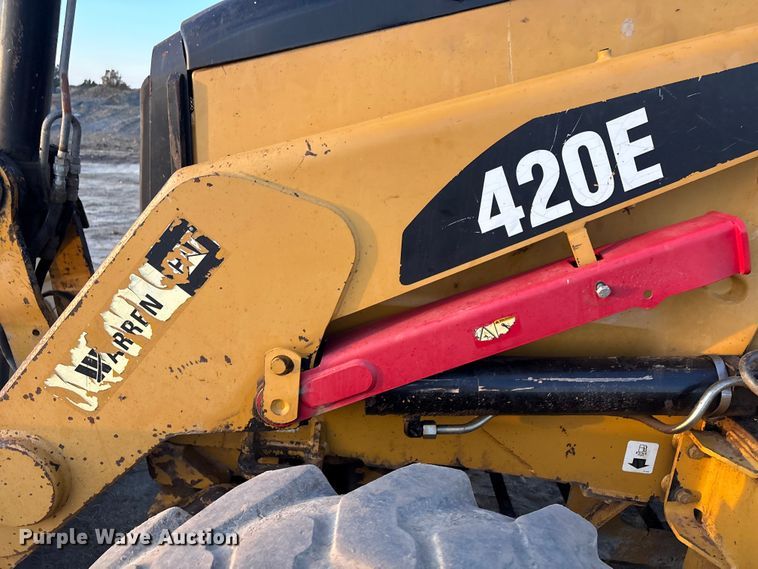 image for item FI0059 2011 Caterpillar 420E backhoe